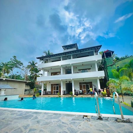 Dk Zur Einkehr Hotel Ахангама Экстерьер фото
