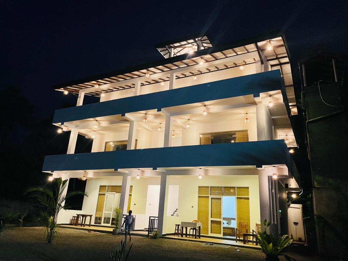 Dk Zur Einkenr Hotel Ахангама Экстерьер фото