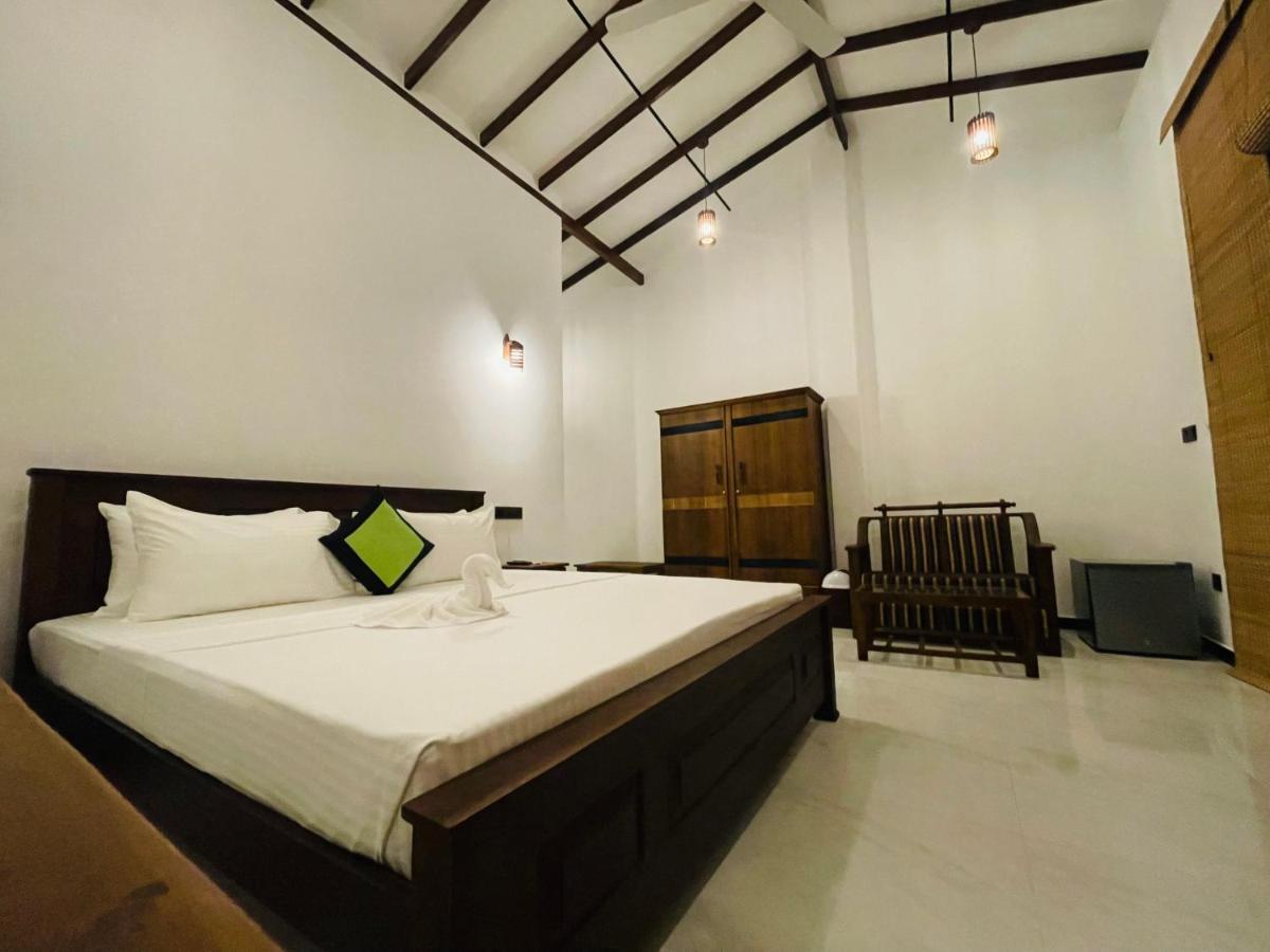Dk Zur Einkehr Hotel Ахангама Экстерьер фото