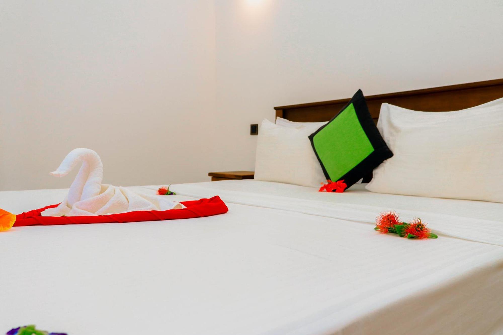Dk Zur Einkehr Hotel Ахангама Экстерьер фото